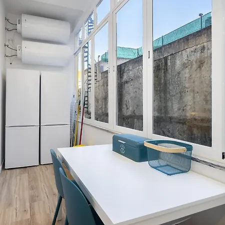 Guest house Whome Smart Living Hub, Designer Spaces For Digital Nomads & Remote Workers *