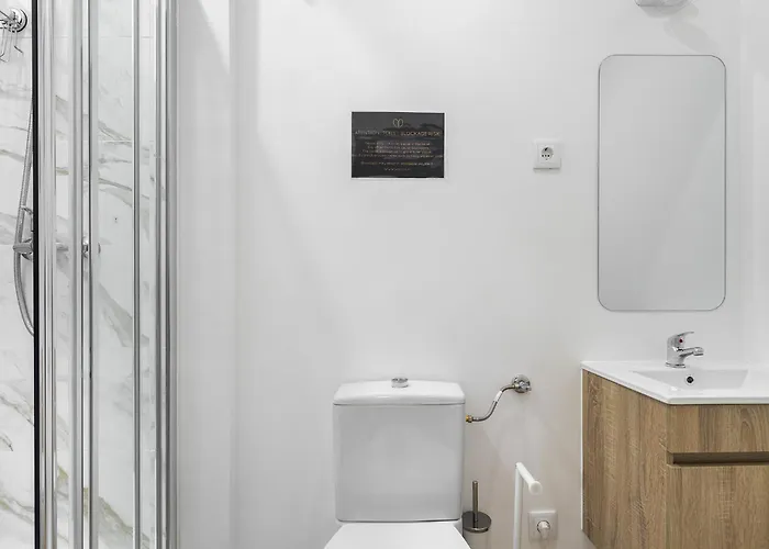 בית הארחה Whome Smart Living Hub, Designer Spaces For Digital Nomads & Remote Workers *