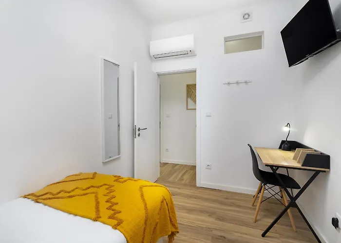 Whome Smart Living Hub, Designer Spaces For Digital Nomads & Remote Workers * ליסבון